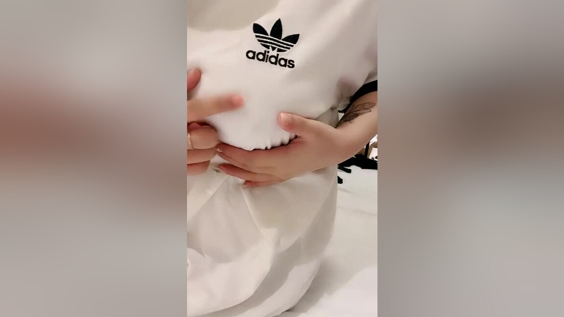 Young, Attractive Asians Caught in the Wild React Explicitly