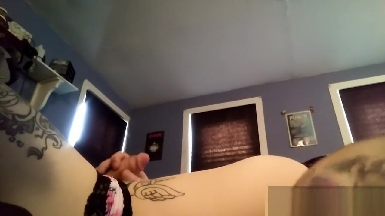 Blair fucks dildo