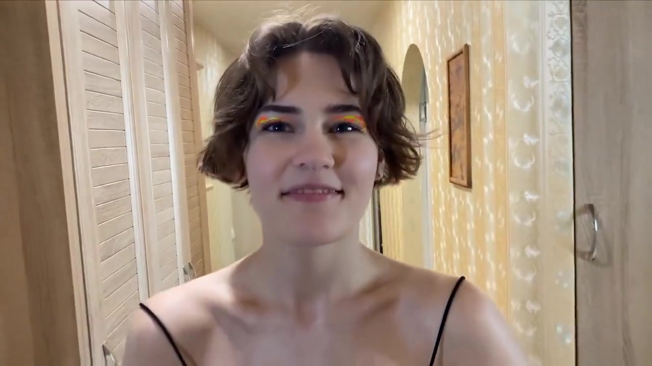 Cute Slut In Skirt Gave Blowjob And Fucked By A Pizza Delivery