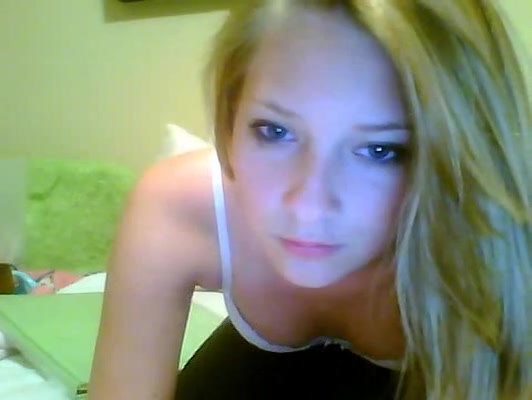 Blonde teen 18+ WIth Pink Nipples And Snatch