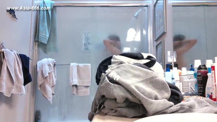 peeping blonde amateur change undies in bathroom.***