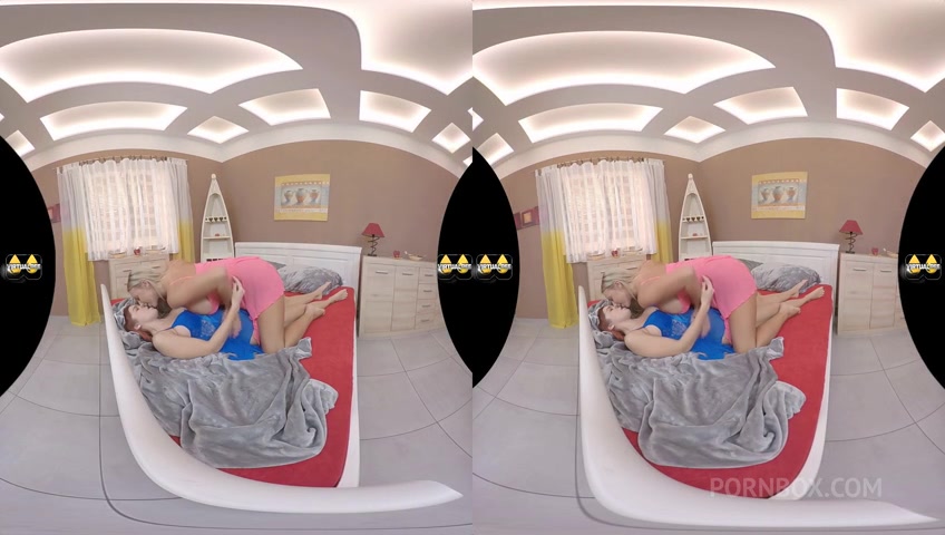 VR - Lets Get Soaked with Oprah,Renata Fox by Virtual Pee - PissVids