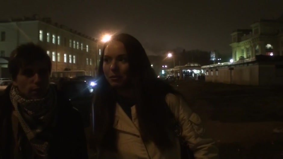Natalie in sex in restroom is what this naughty lassie likes