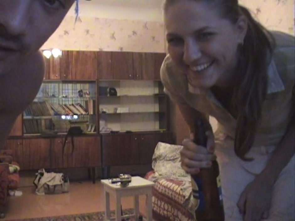 Carol in a hot amateur woman gets fucked in a hot threesome
