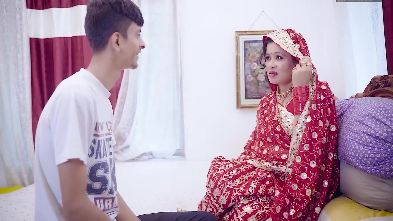 Indian Desi Newly Married Stepmom Ko Dono Bhaiyo Ne Chod Dala Suhaagraat Ke Din Threesome