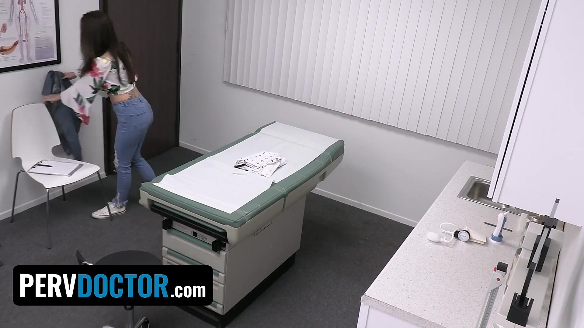 Perv Doctor - Sexy Teen Complies to Much More Intensive Physical Exam with Her Horny Doctor