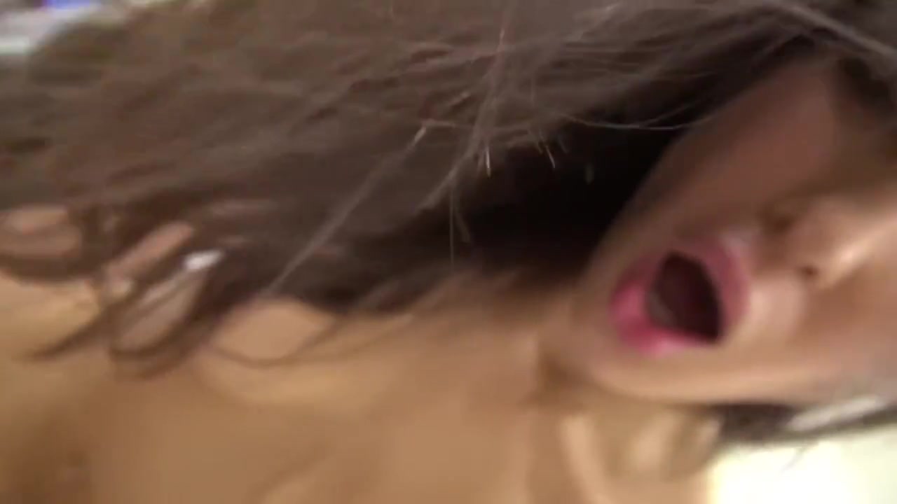 Lilu Moon In Journalist Fucked On Interview