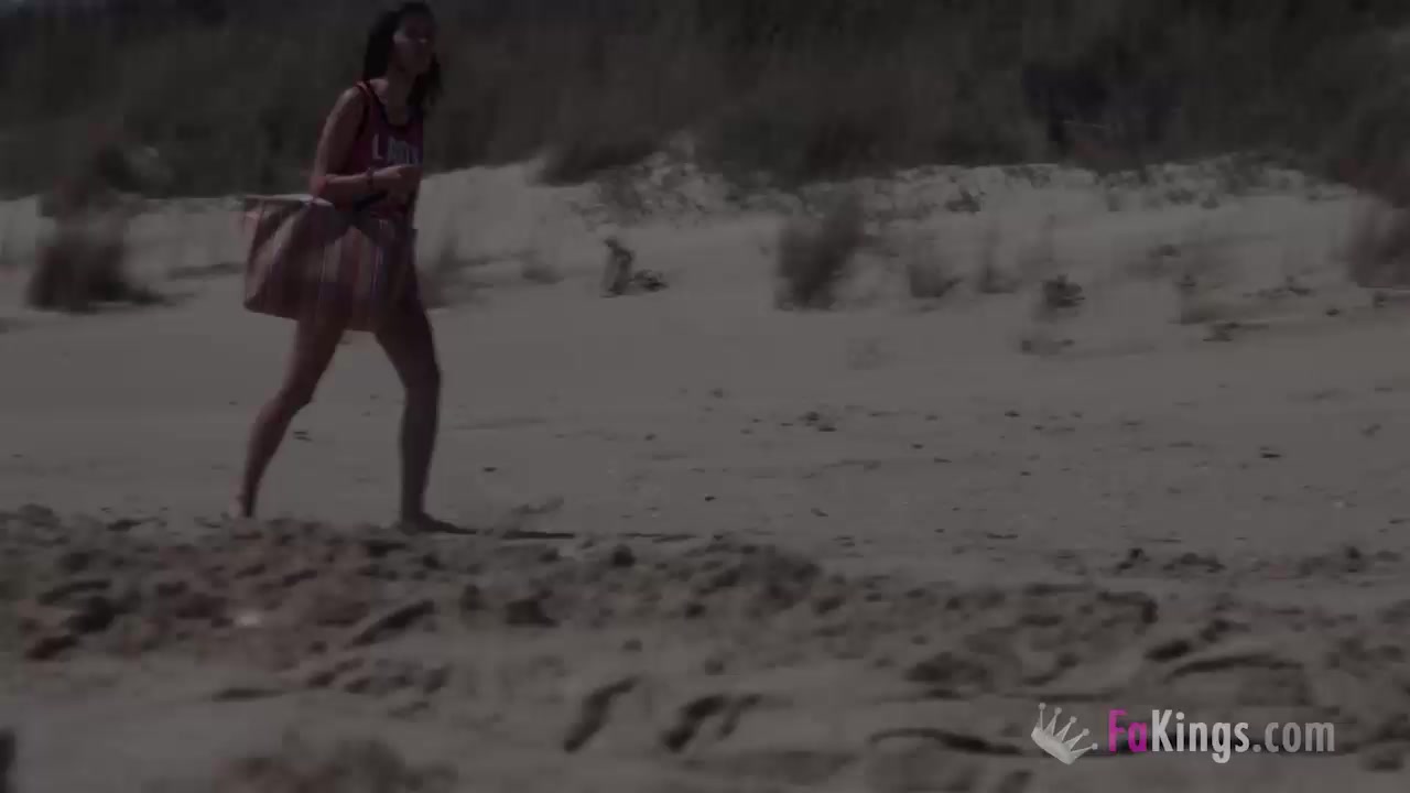 Beach Dogging! Ainara fucks a and a couple join the fun