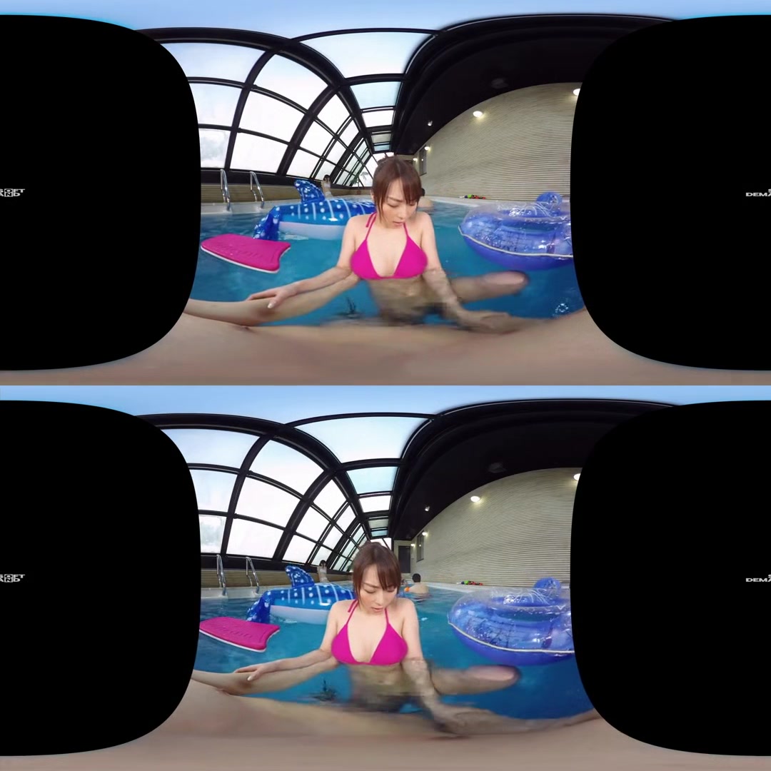 Sneak Underwater at the Pool to Spy to this Innocent E-Cup College Girl; JAV Idol in a Bikini VR