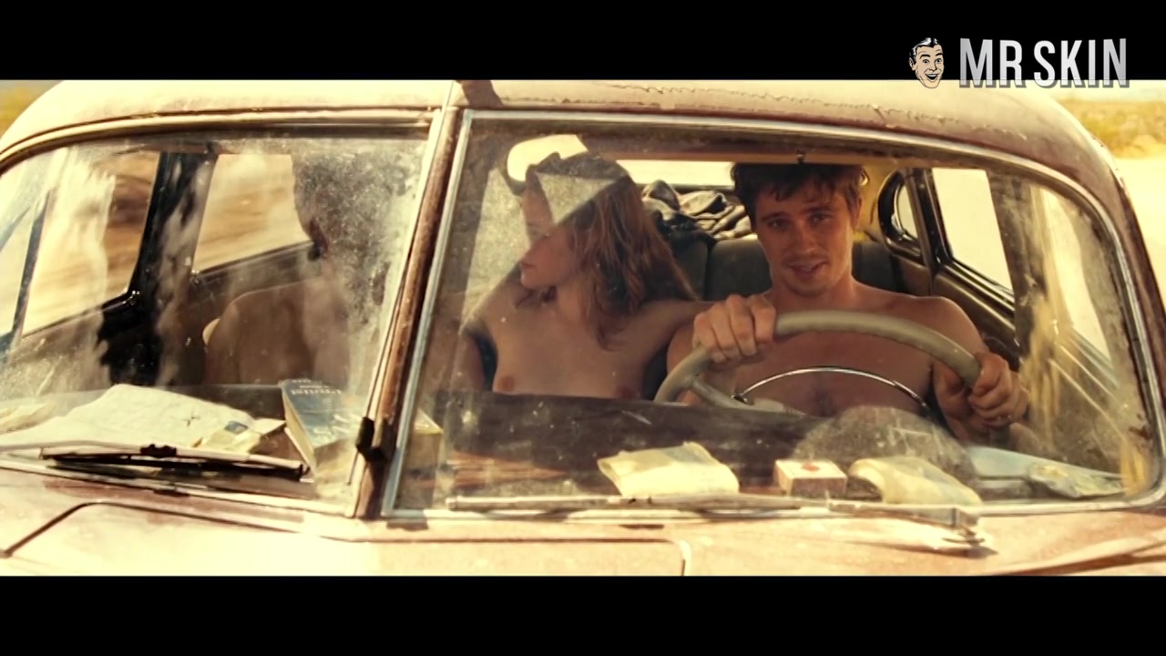 Be a Personal Bopper With Kristen Stewart - Mr.Skin