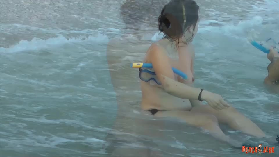 An evening snorkel - BeachJerk