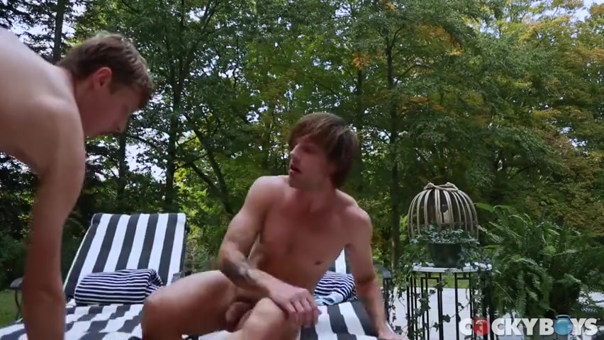 Zach Fucks Tate Outdoors