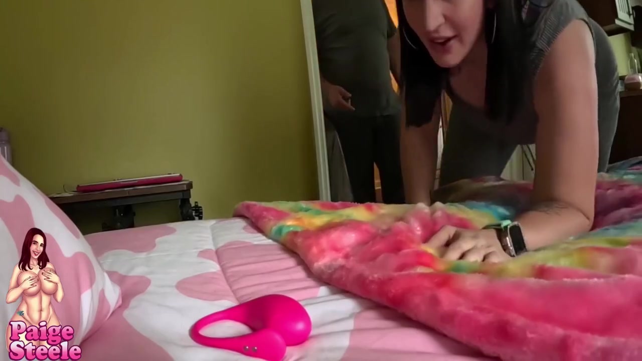 Realtor Caught Masturbating And Fucks For An Offer 7 Min With Paige Steele