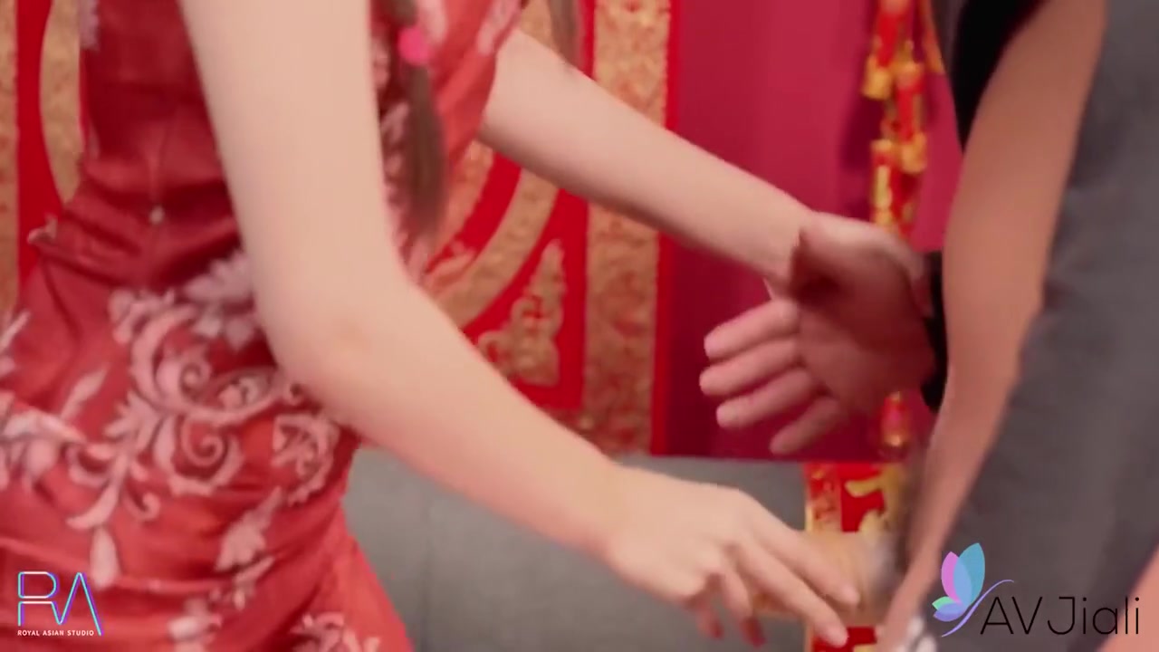 Taiwan Model Ranako Screws A Camera Guy