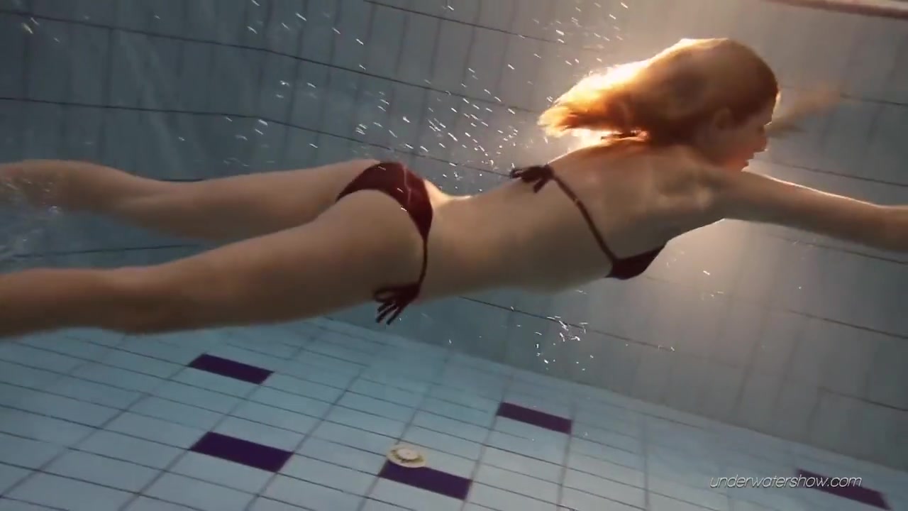 Hot Underwater Chick Nastya Naked And Hot