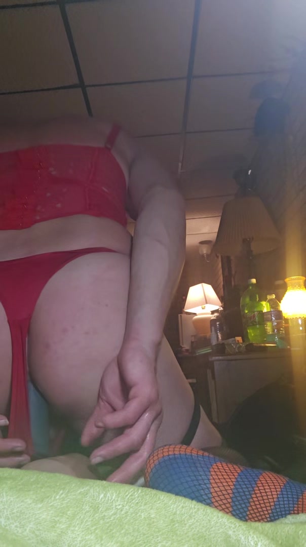 Anal gaping s***, that loves getting my man pusy, stretched out