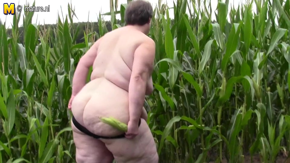 This Big Mama Loves To Play In A Cornfield - MatureNL