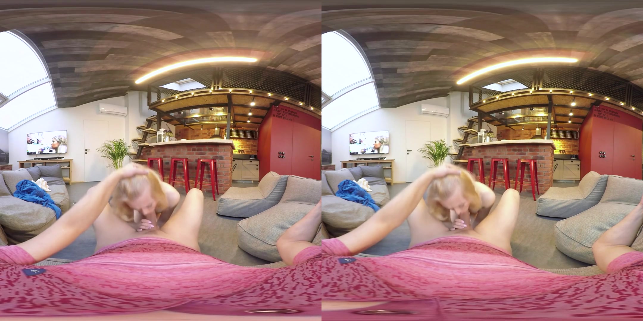 Via Lasciva in Naked Blondie Satisfies Desires - TmwVRNet