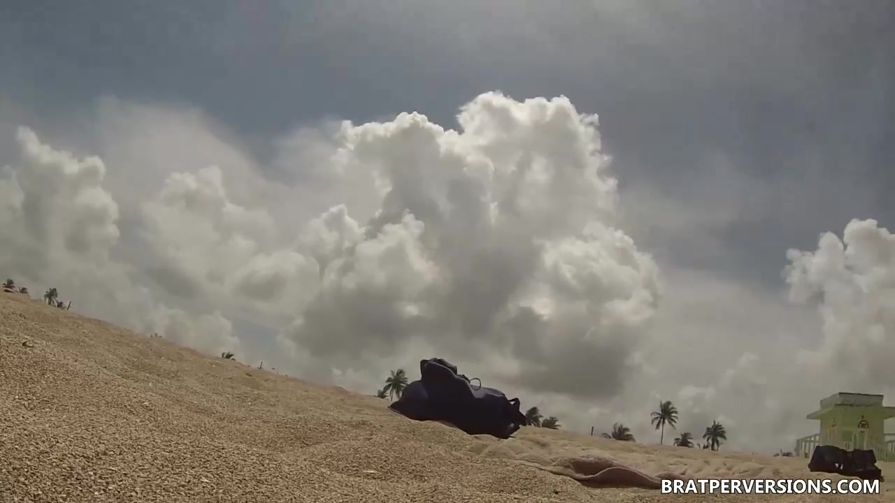 Beach Flashing - Brat Perversions
