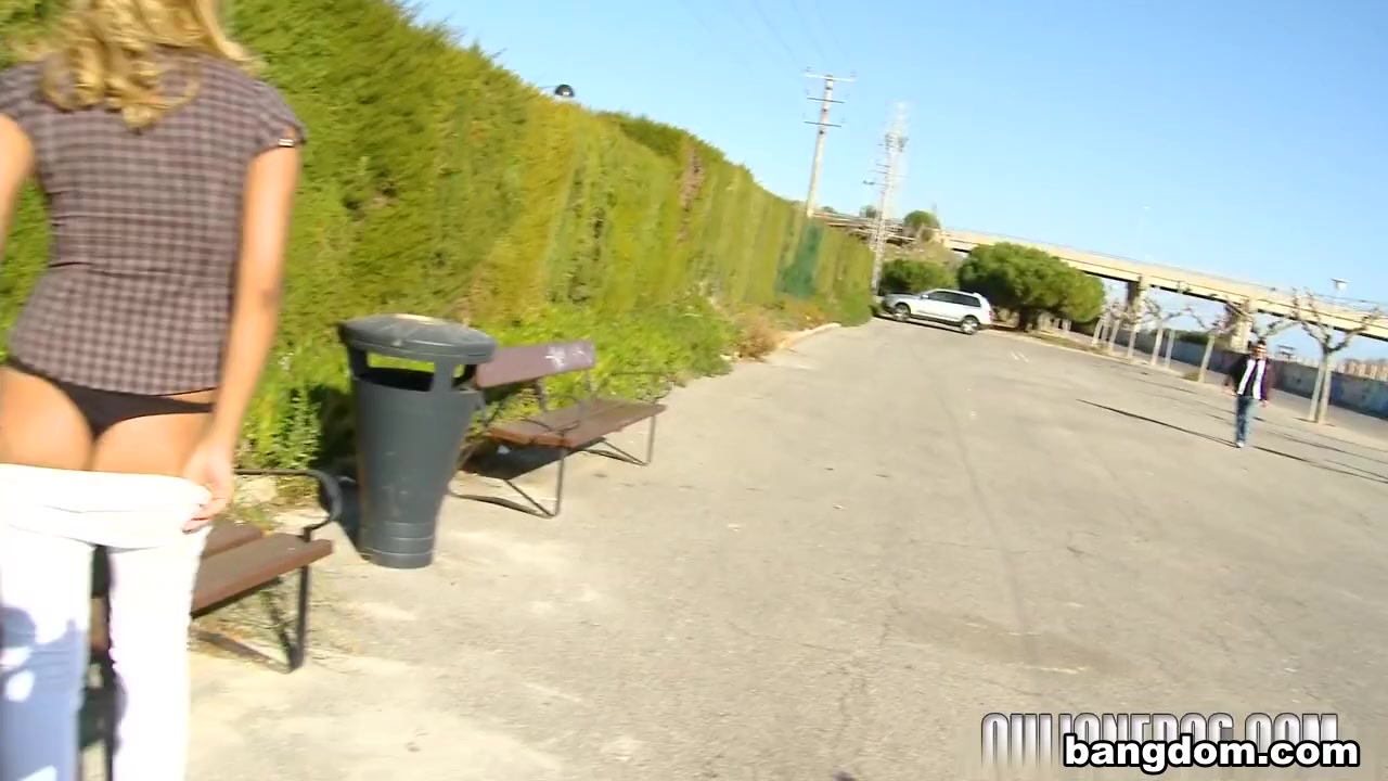 Hispanic Kassandra fucking in public in Spain