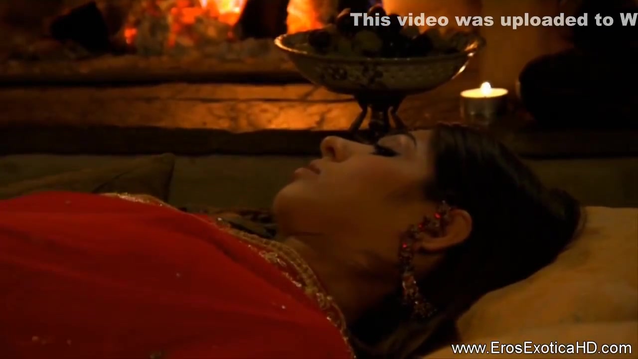 Erotic Indian Couple Know How To Make Love