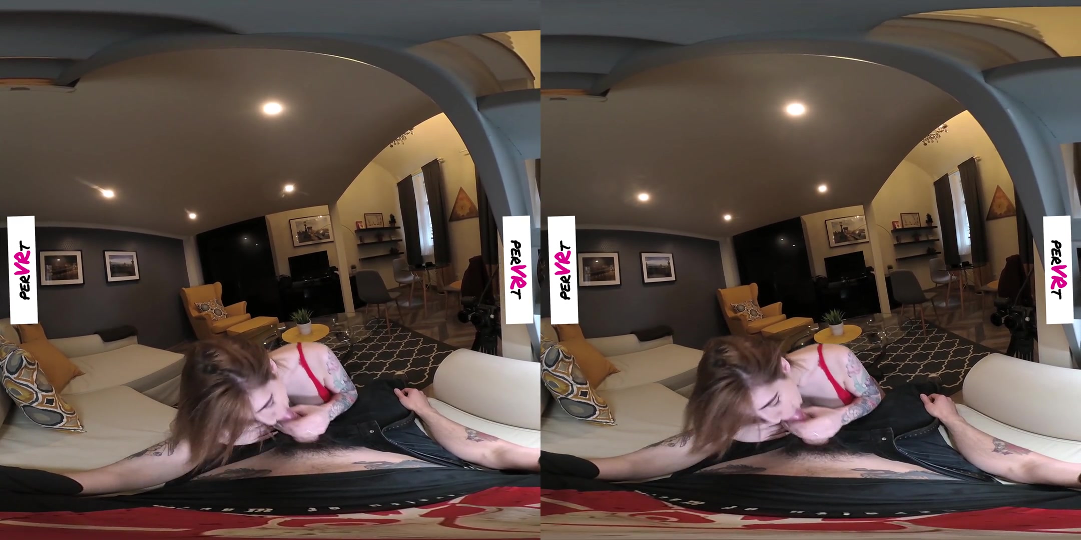 Laura Dickens in Busty 18 Tit/Blowjob - perVRt
