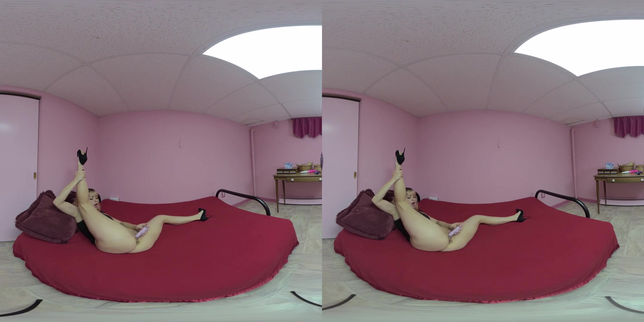 Busty Babe Ashenn Fire Lifts Her Dress To Fuck A New Toy - Amateur Slut Hardcore Solo