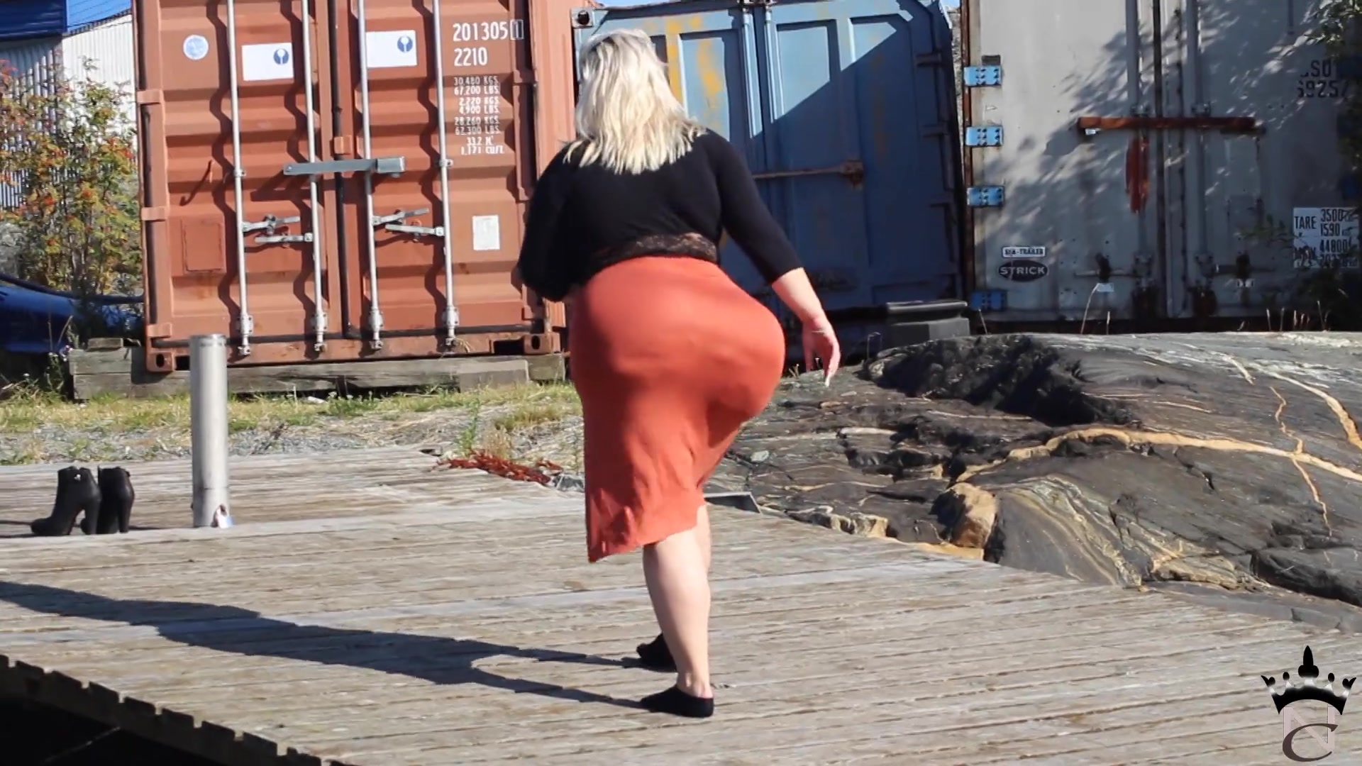 Waves On The Bridge - Sex Movies Featuring Natasha Crown