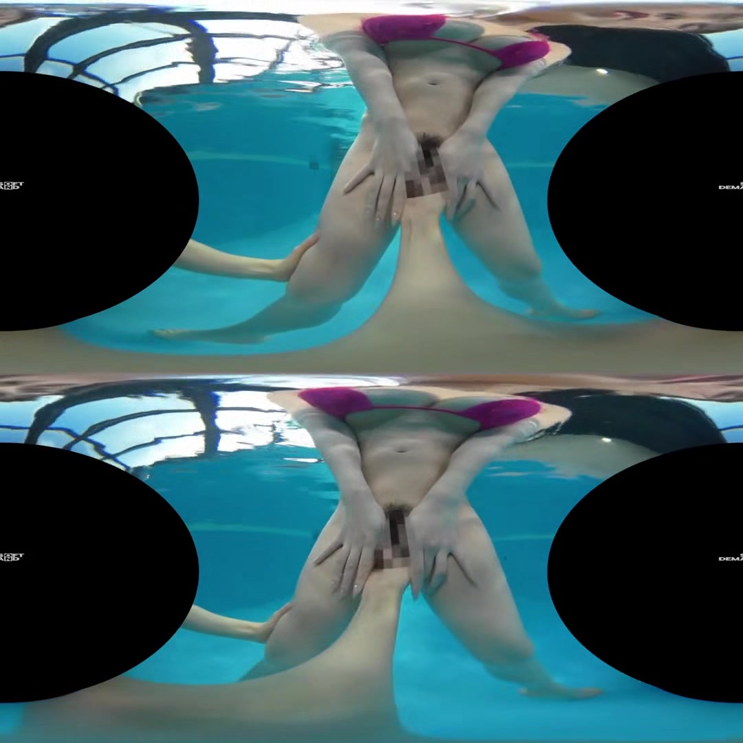 Sneak Underwater at the Pool to Spy to this Innocent E-Cup College Girl; JAV Idol in a Bikini VR