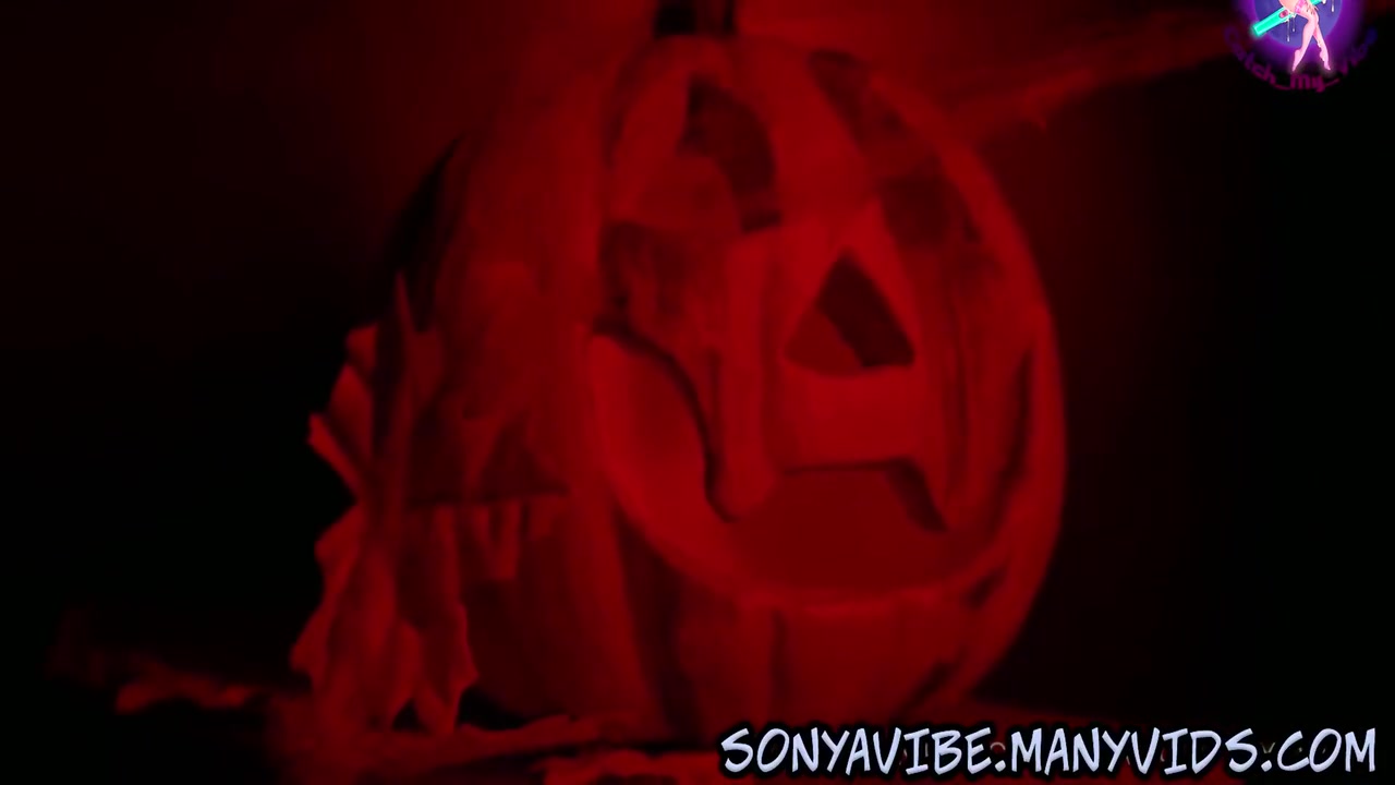 4k Vampire Girl Cum This Halloween Night 7 Min