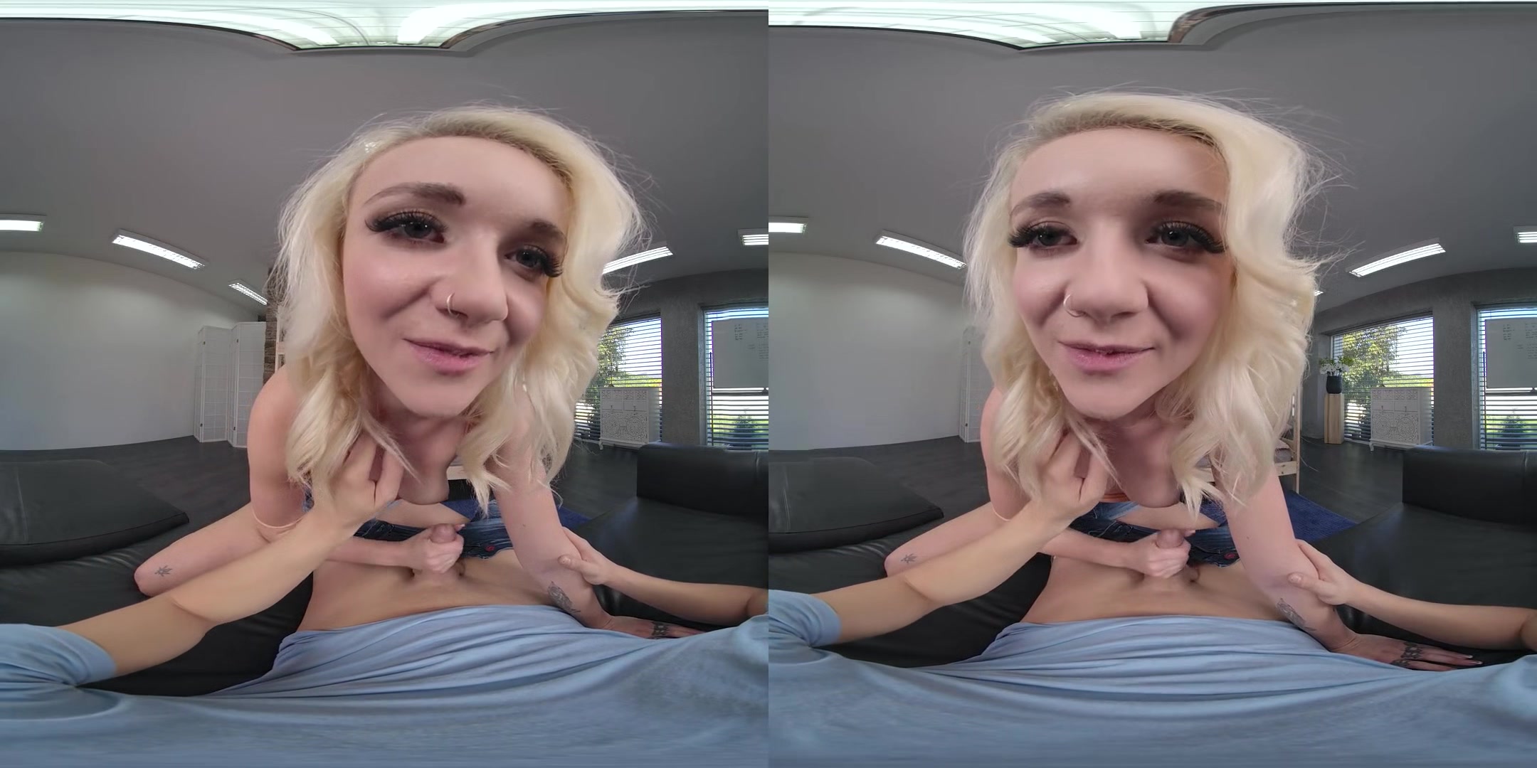 College Roommates: Reverse GangBang - MFFFF Reverse Gangbang Orgy Lesbian POV VR Porn