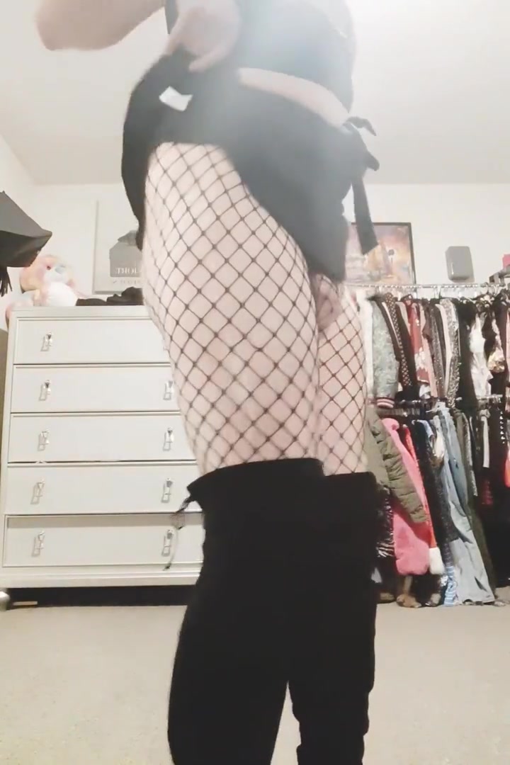 Ready To Be Your Cheerleader! 4 Min - Gay Porn