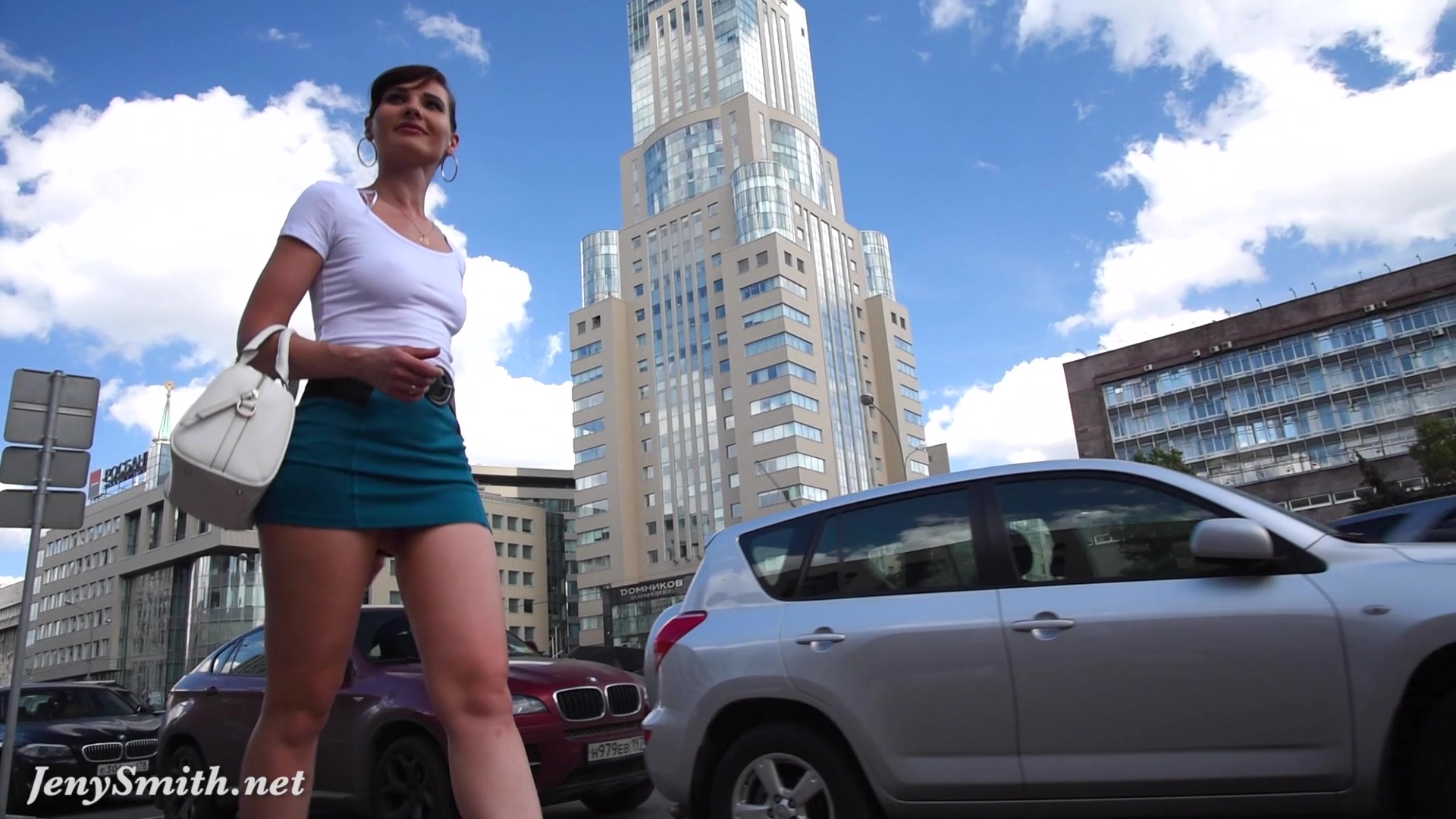 Jeny Smith - upskirt 2