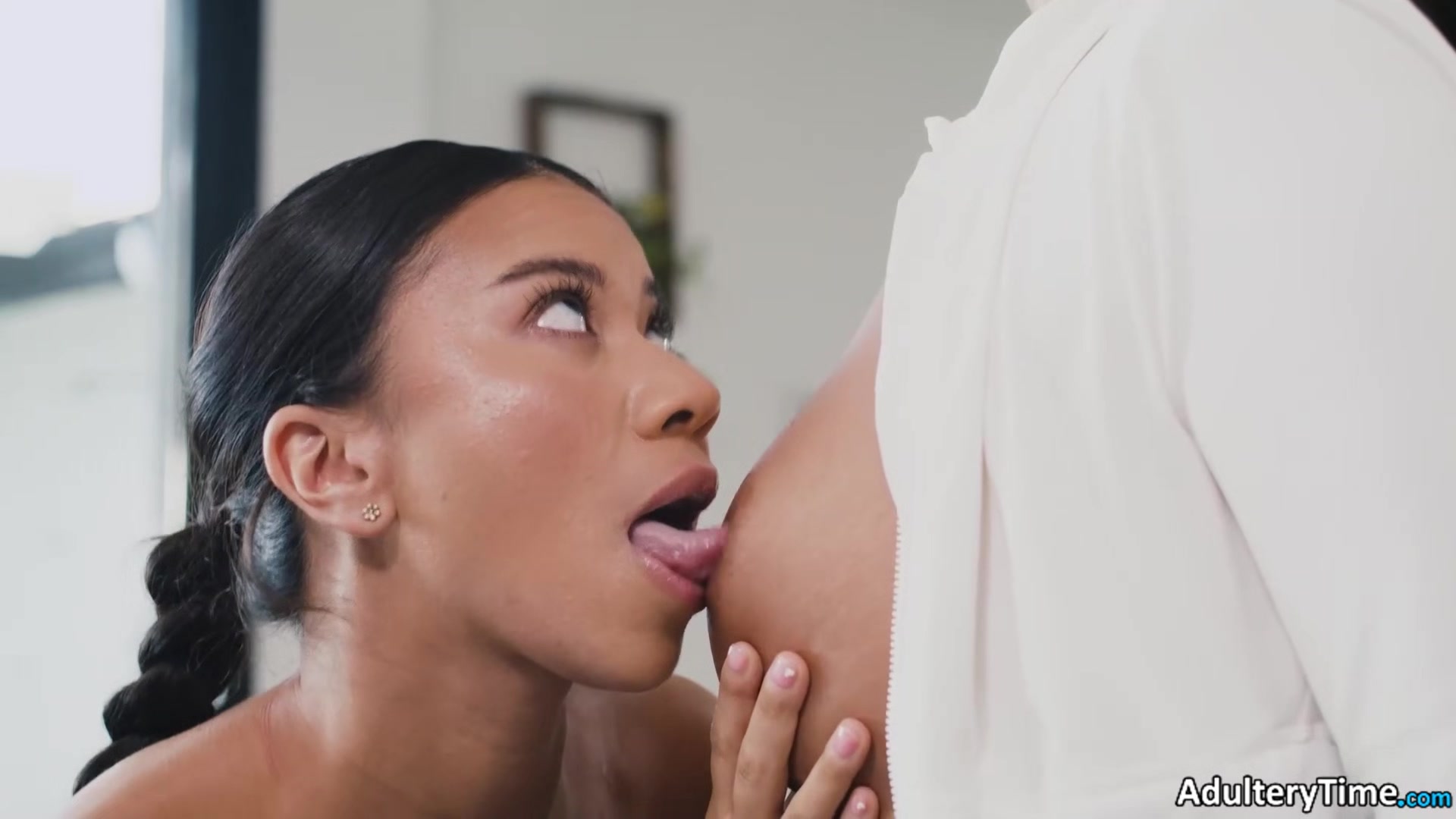 Ameena Green Sucks Her Trans Gym Partner Victoria Grant's Big Cock