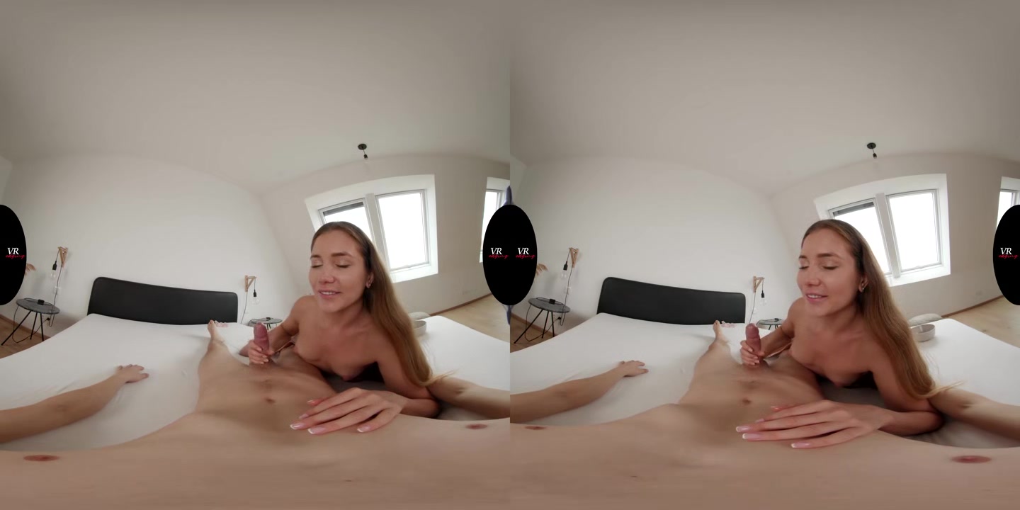 Your Girlfriend's Firm Booty Gets You Everytime, Right? - VRedging