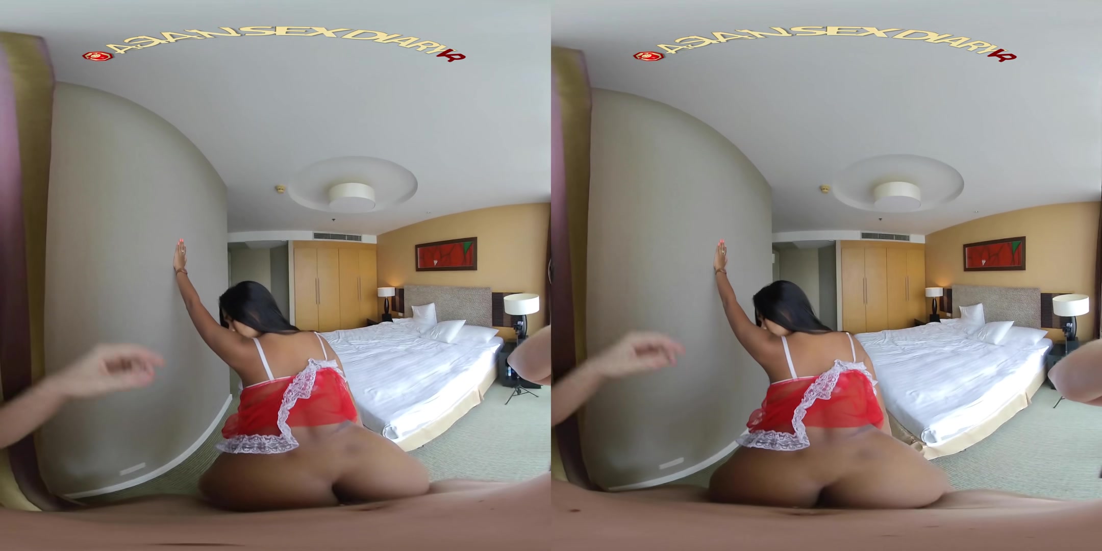 Petite Thai girl with perfect Ass - AsiansexdiaryVR