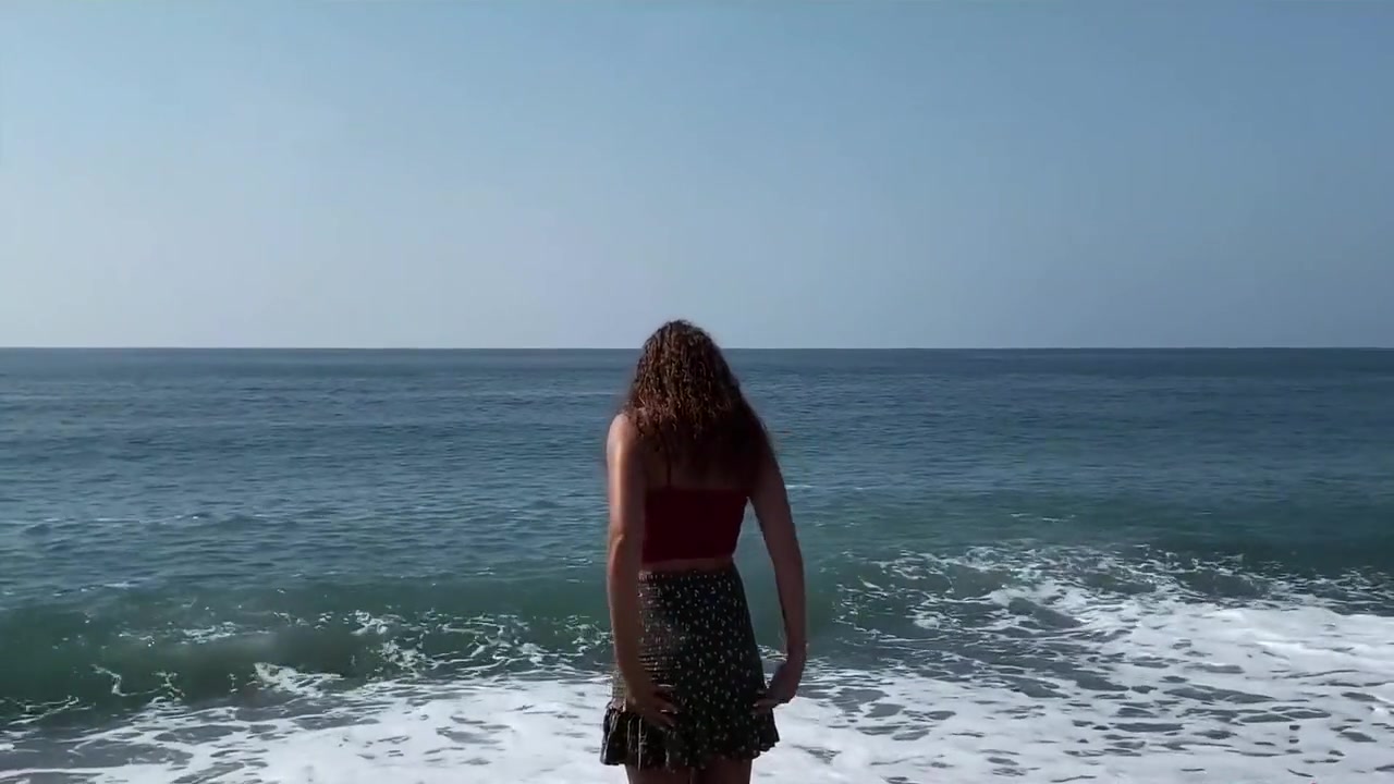 Girl From The Rokoko Gives A Blowjob And Gets Laid On The First Date