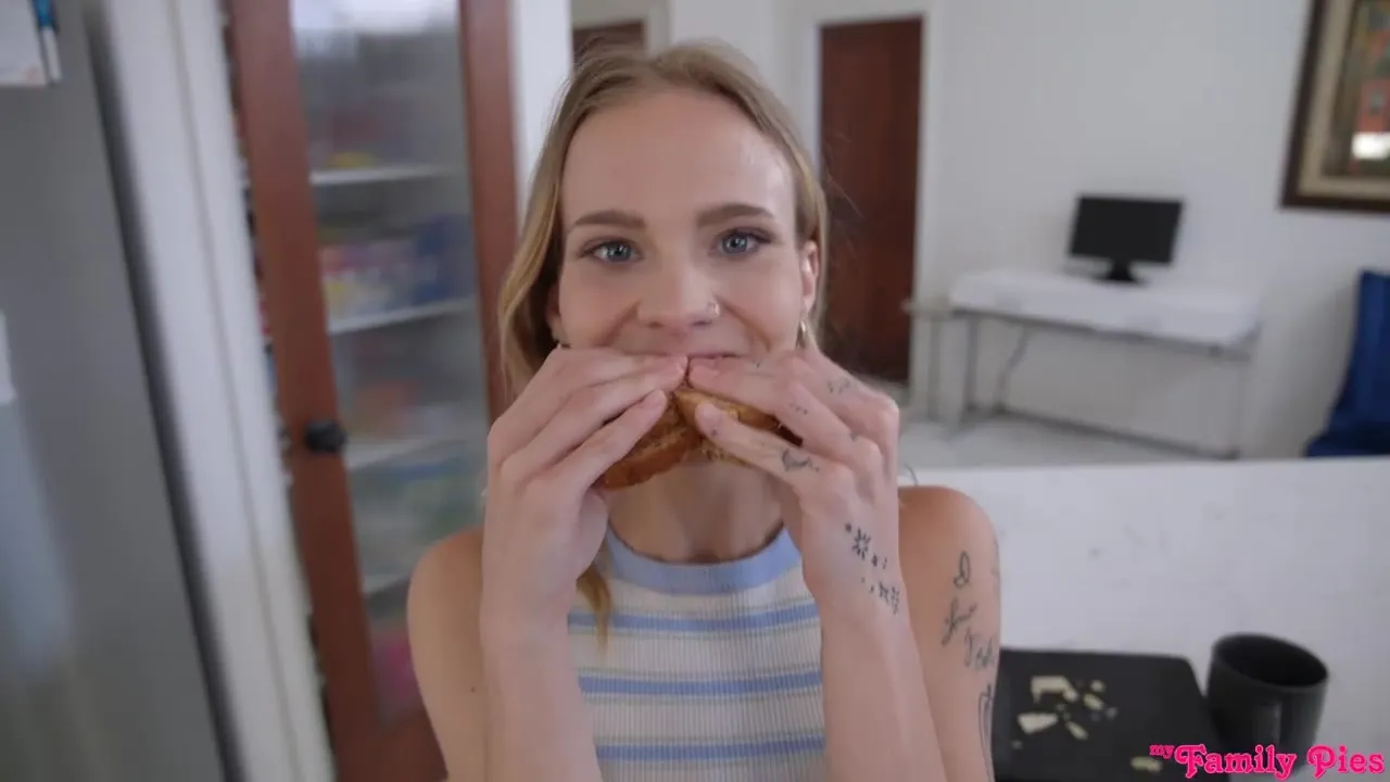 Erica Canfield - Stepsiblings Make It Hard To Share