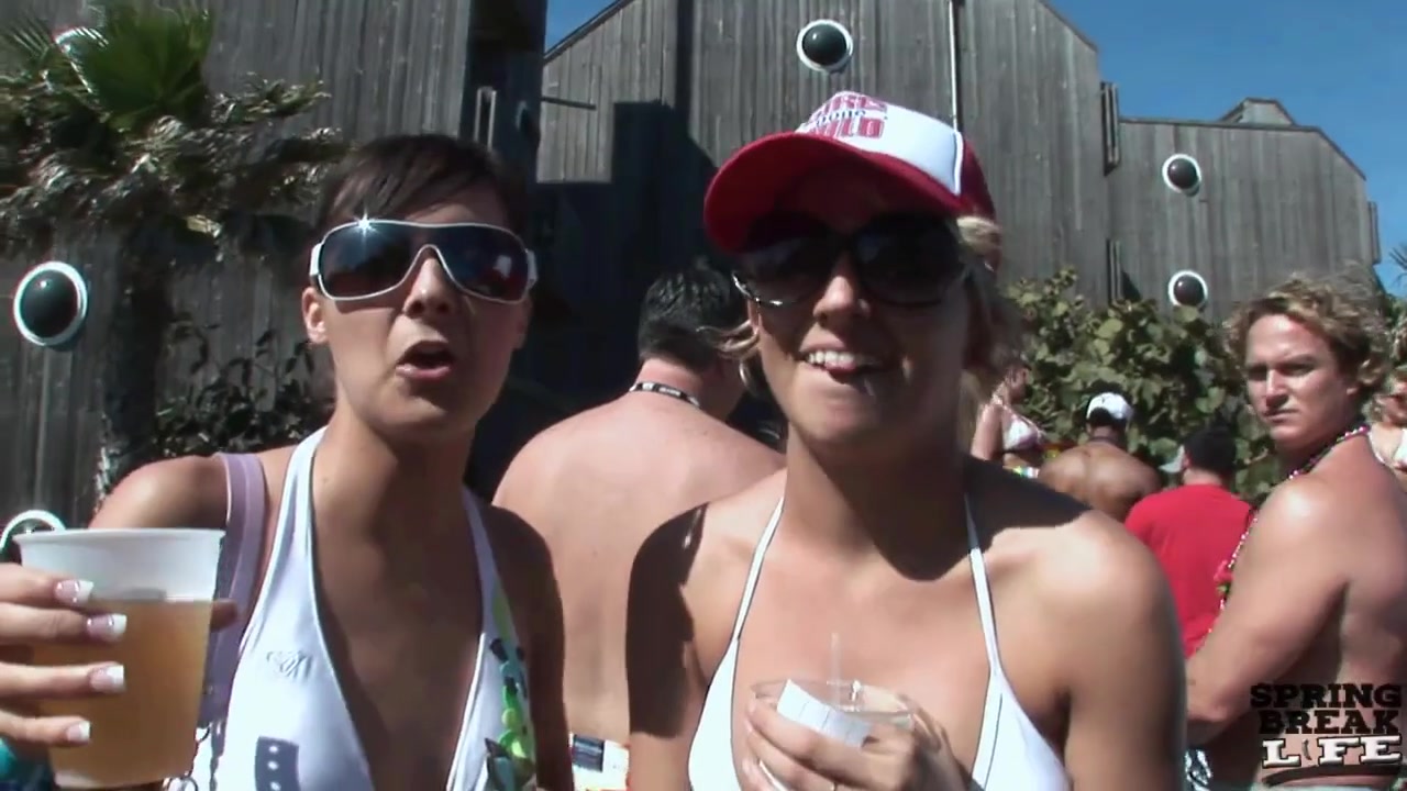 Bikinis and Tits Party at Spring Break - SpringbreakLife