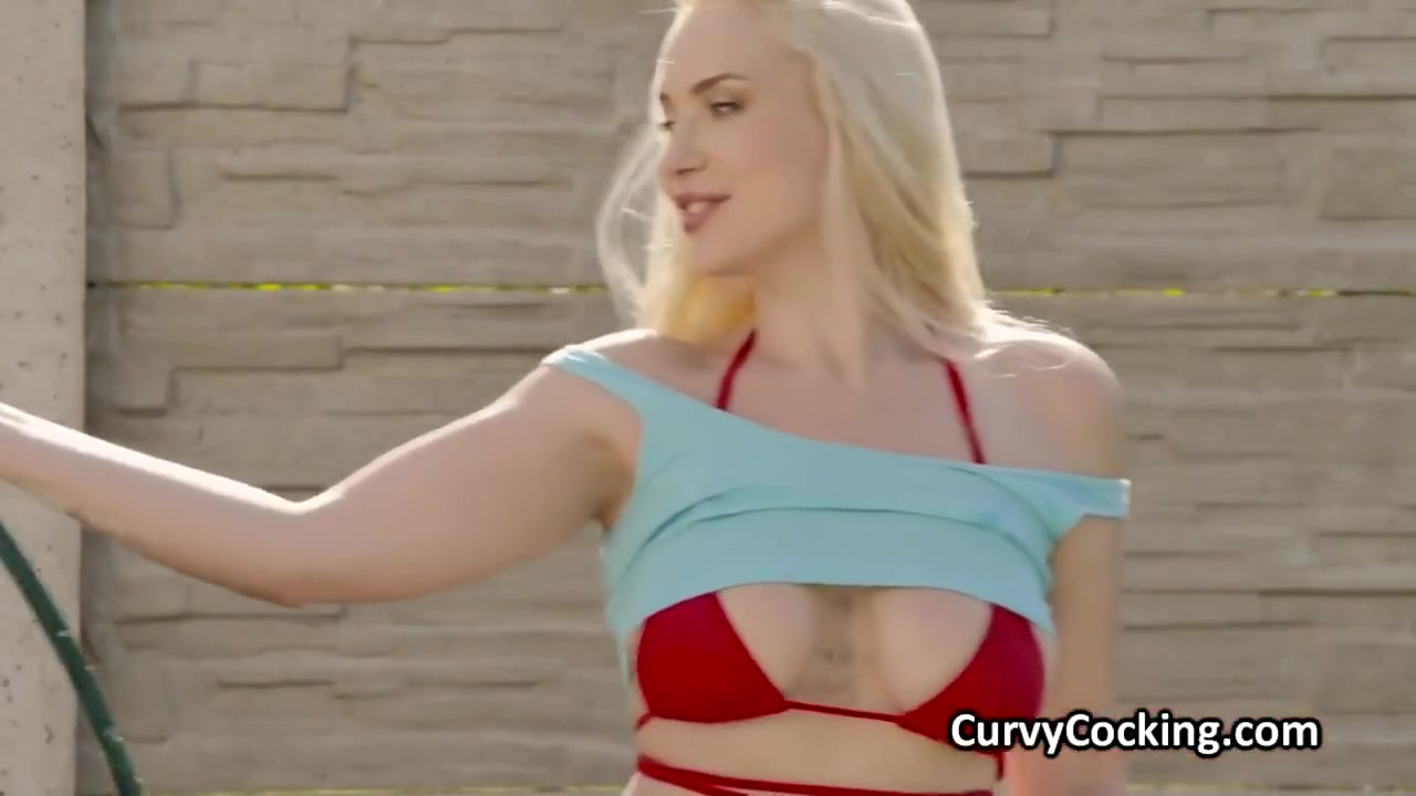 Titty Fucking Busty Bikini Car Wash Hottie