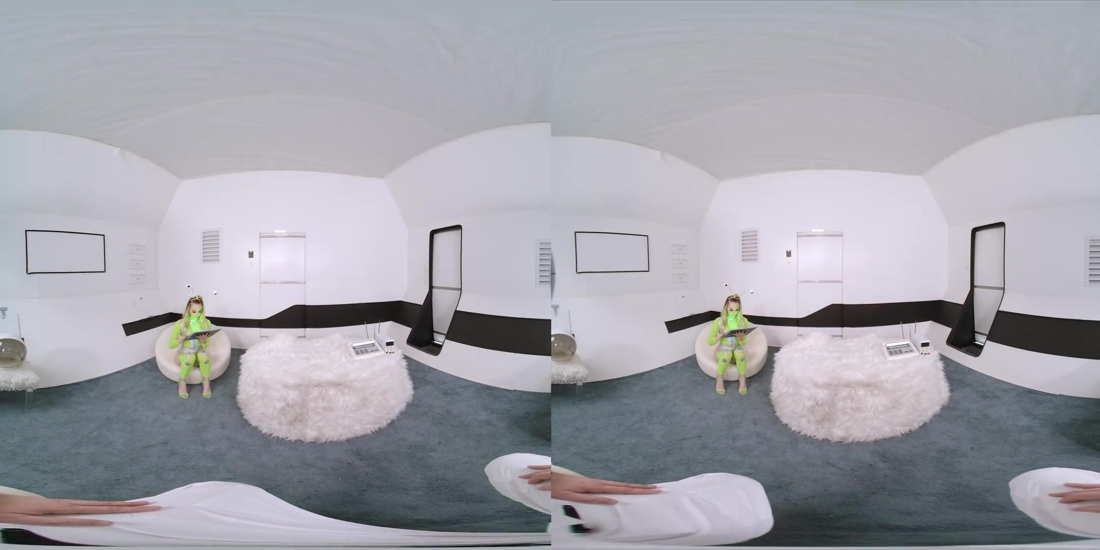 Out of this World Pussy - Blonde Cosplay Hardcore POV