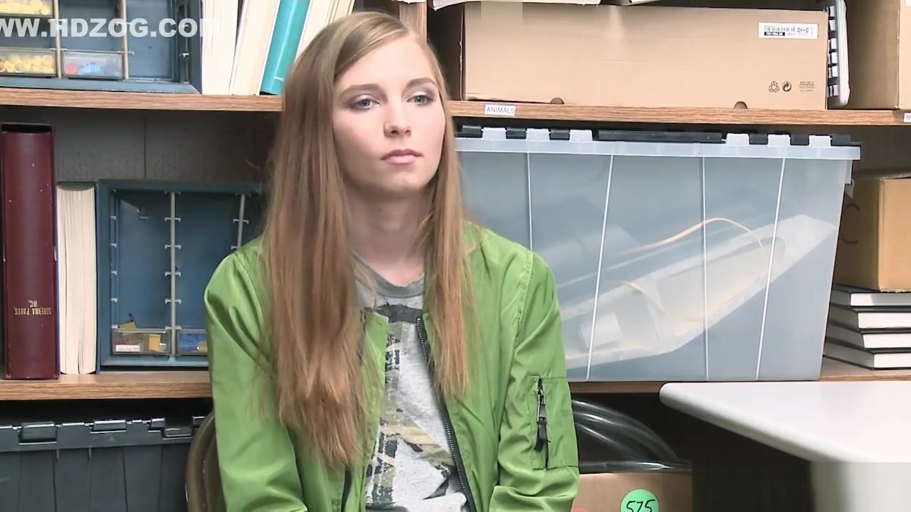 Caught shoplyfter Ava Parker got screwed doggystyle