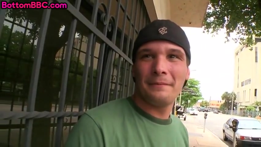 Interracial Stud Barebacks Black Bottom Outdoor In Public