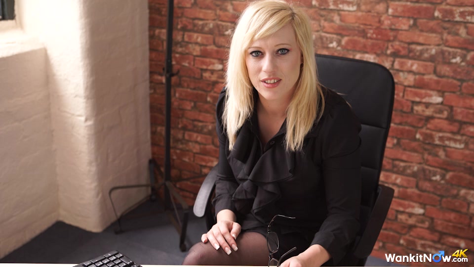 Axa - Live Show:Pt2 - Sexy Videos - WankitNow