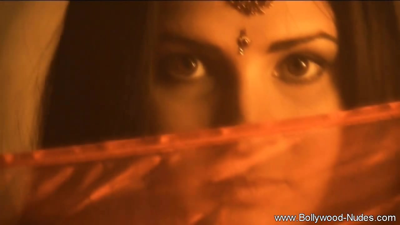 Indian Lust Delivered By Indian Babe From Bollywood