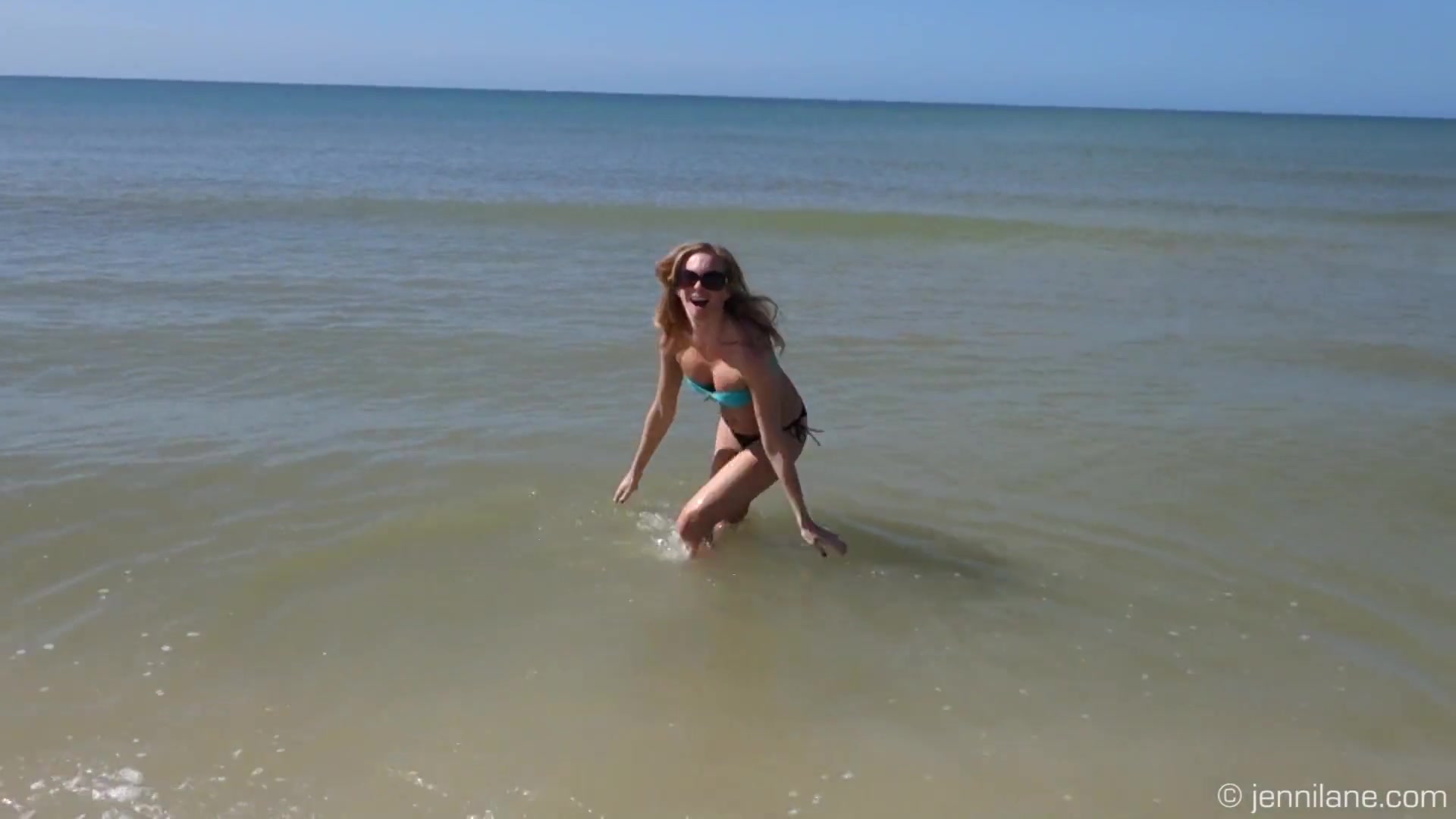 Jenni Lanes Beach Frolic - Sex Movies Featuring Jennilane
