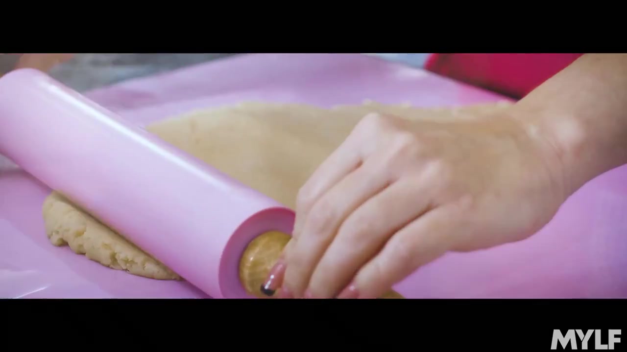 Taste My Christmas Cookie - MYLF