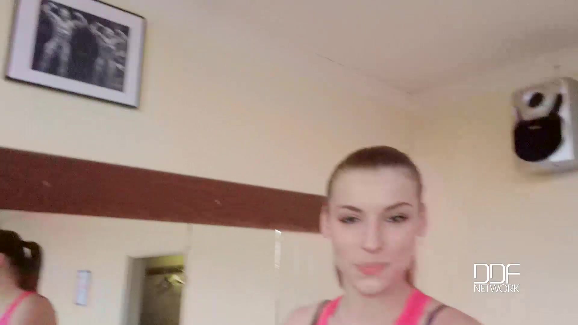 Kinky Trade Offer - Workouts for Blowjobs - PornWorld