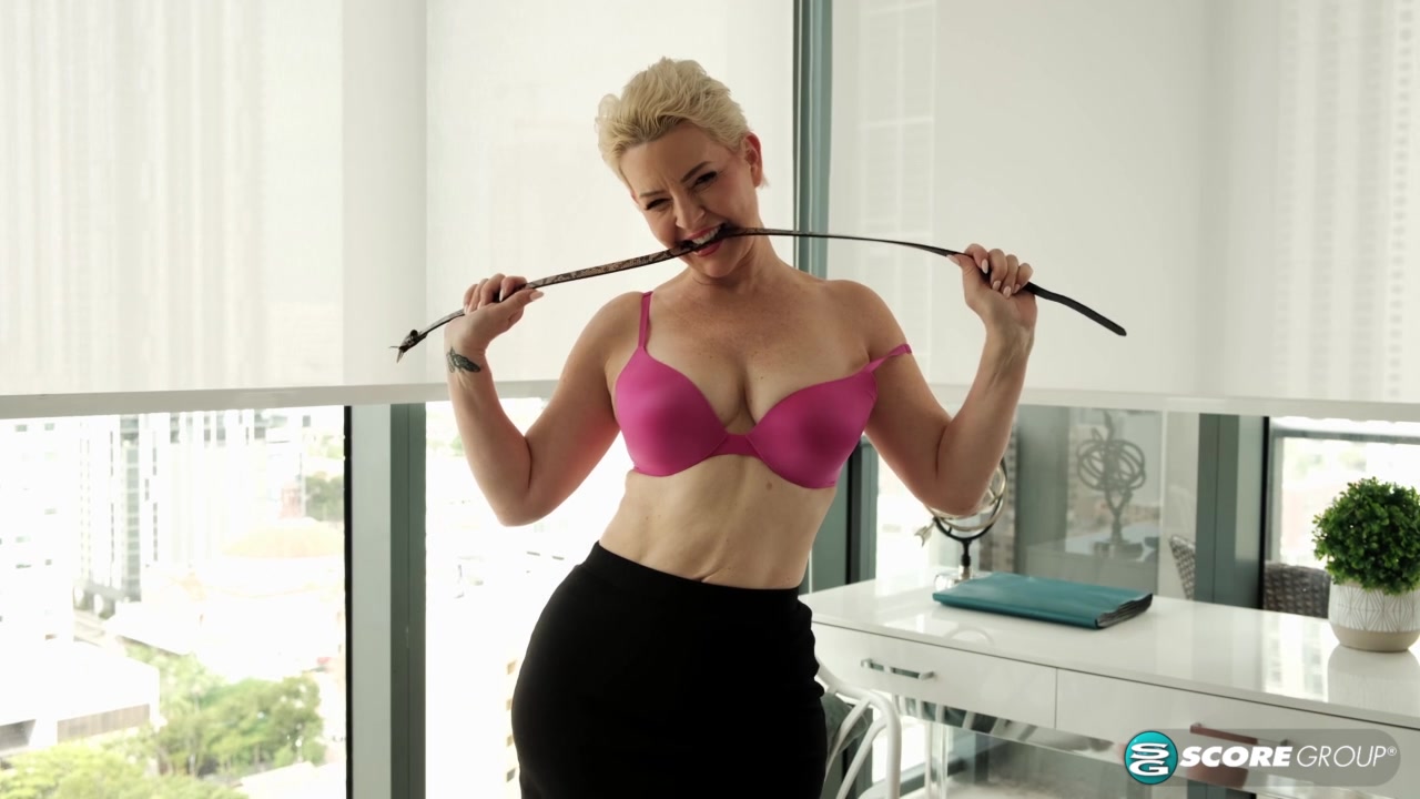 Step mom Bobbi Shay Wants You To Soak Her With Your Fire Hose