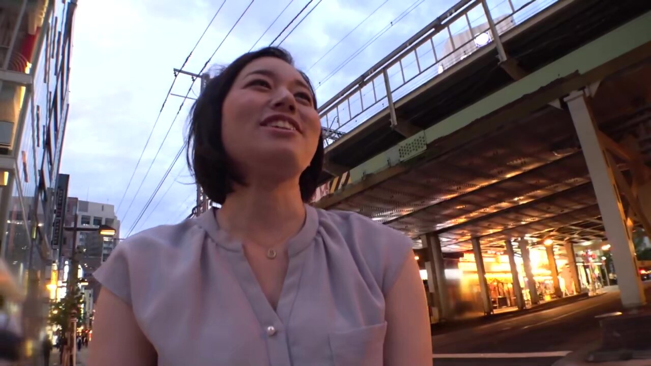 0001728_30代の日本人女性が潮ふきする激ピス腰振り騎乗位素人ナンパおセッセ